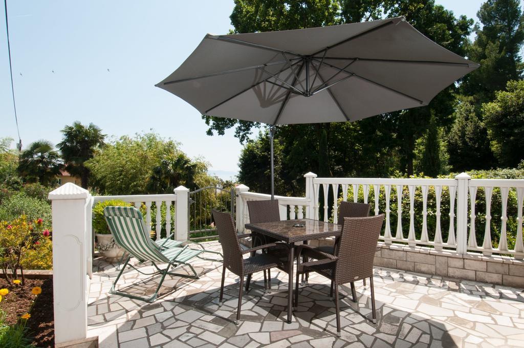 Apartments Villa Salona Opatija Quarto foto