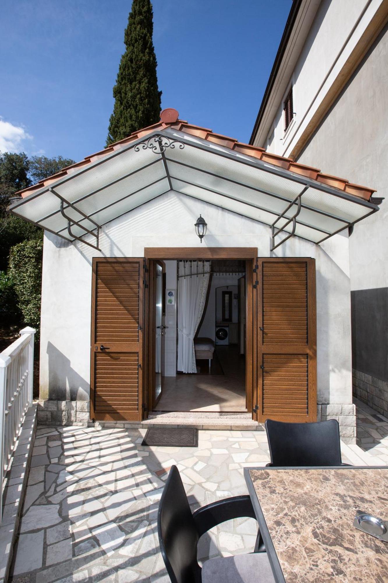Apartments Villa Salona Opatija Exterior foto